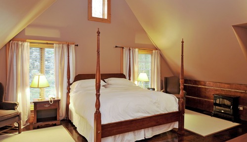 Dunsford House Suite, King Bed