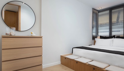 Deluxe Apartment