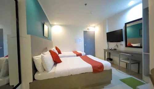 Deluxe Twin Room