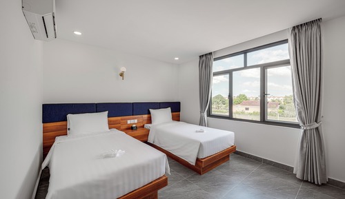 Deluxe Twin Room, City View
