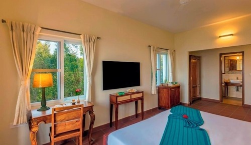 Luxury Double Room, Balcony, Valley View