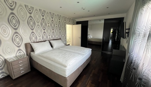 House, 2 Bedrooms, Mountain View