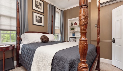 Double Room, 1 Queen Bed, Private Bathroom