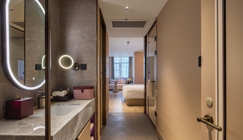 Superior Room, 1 King Bed