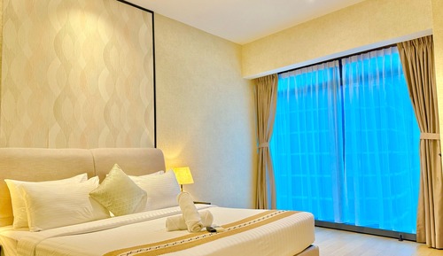Family Triple Room, Balcony, City View
