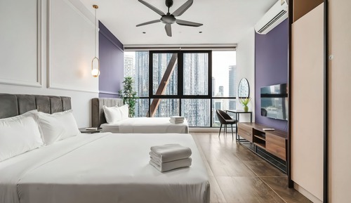 Deluxe Studio, 2 Queen Beds, Kitchen, City View