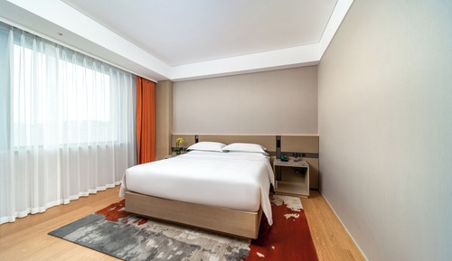 Superior Suite, City View
