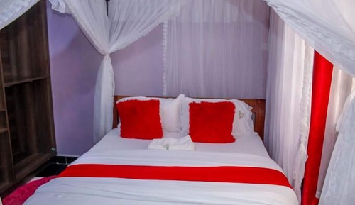 Deluxe Apartment, City View