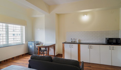 Suite, 1 Queen Bed