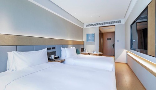 Comfort Twin Room, City View