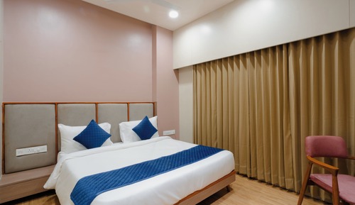 Executive Room, City View