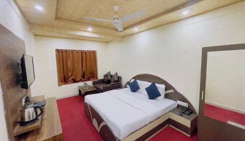 Superior Double Room, City View