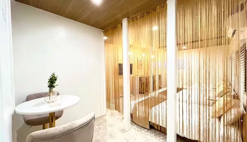Basic Apartment, City View