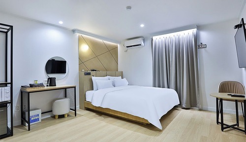 Elite Double Room