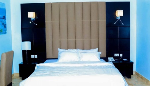 Standard Room, Balcony, Courtyard View