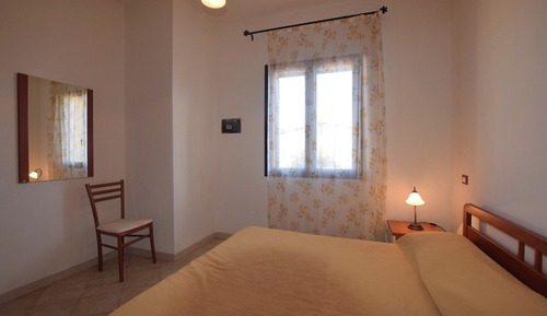 Basic Apartment, Garden View