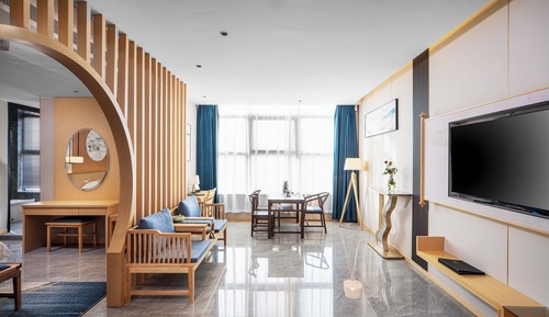 Executive Suite, Hill View