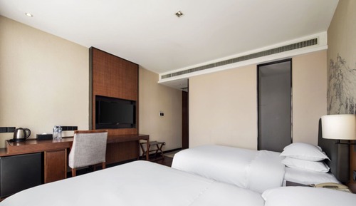 Basic Twin Room, City View