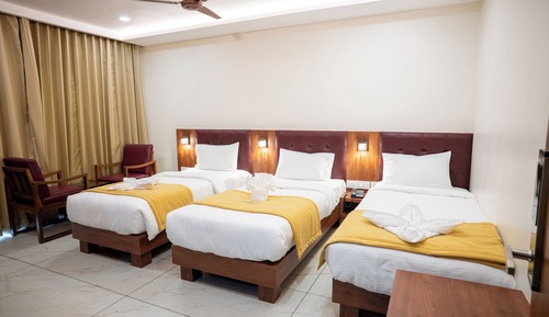 Triple Room