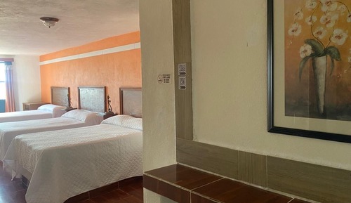 Family Triple Room, City View