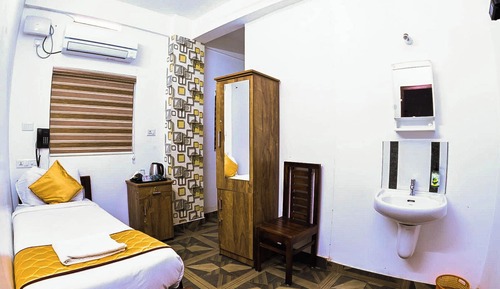 Economy Single Room