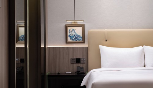 Yihe Comfort King Room