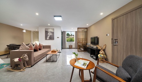 Family Studio Suite, Hill View