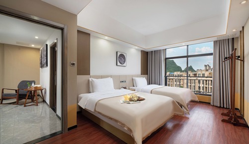 Family Quadruple Room, Hill View