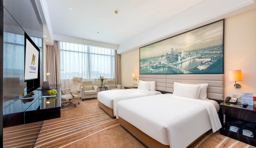 Luxury Double Room, City View