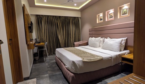 Luxury Double or Twin Room, City View