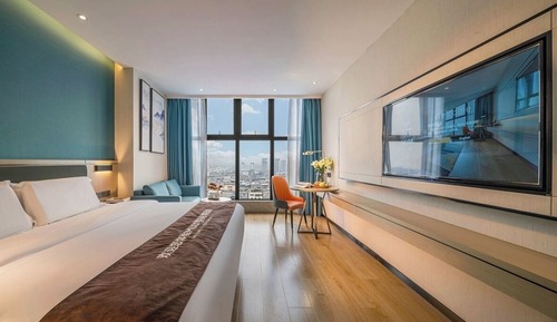 Panoramic Studio, City View