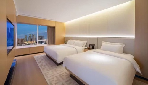 Family Suite, City View