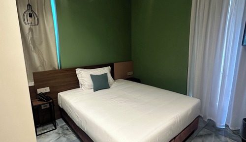 Deluxe Single Room