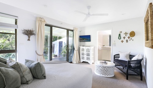 Suite, Garden View