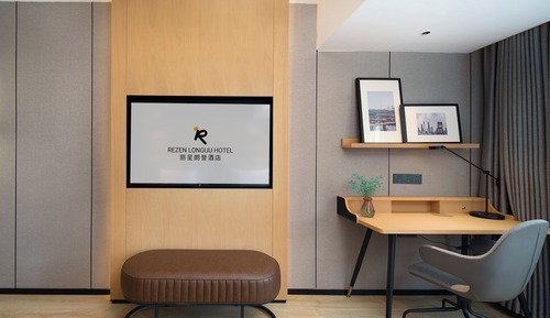 Superior Twin Room, City View