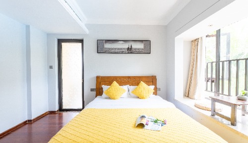 Suite, Balcony, Garden View