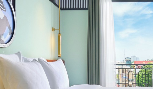 Solarium King Suite