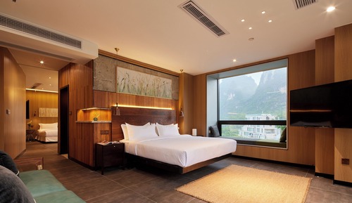Luxury Suite, River View