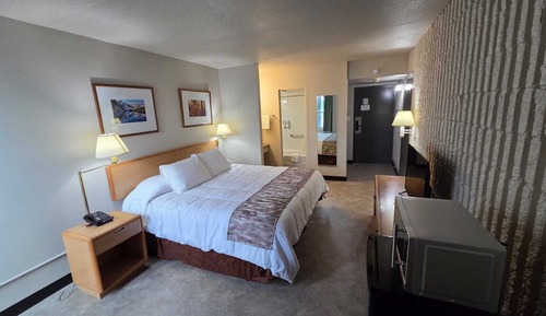 Deluxe Room, 1 King Bed