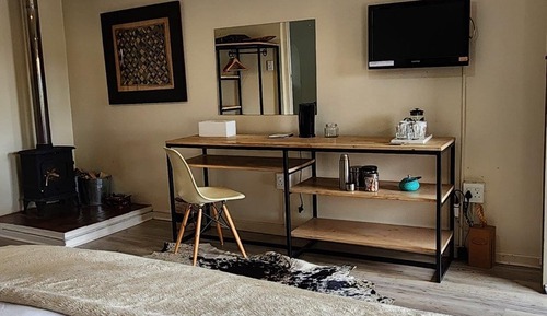 Clifton Room