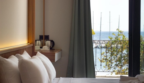 Standard Triple Room, Balcony, Marina View