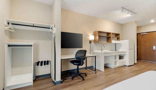 Studio, 1 King Bed, Accessible Bathtub, Non Smoking