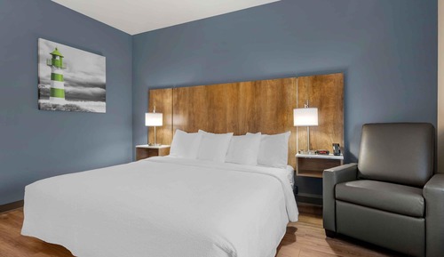 Studio, 1 King Bed, Hearing Accessible, Non Smoking (Hearing Impaired)