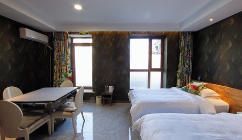 Classic Twin Room
