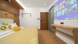Comfort Room, City View