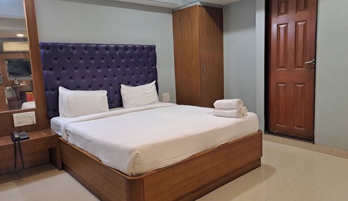 Standard Double Room, City View