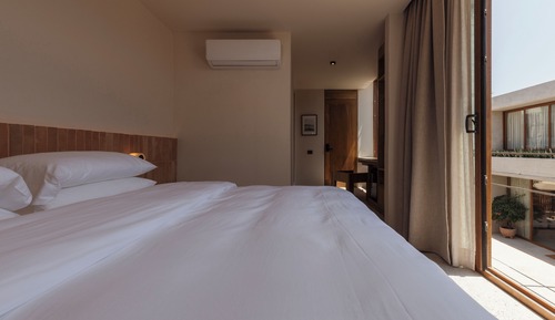 Superior Room, 1 King Bed