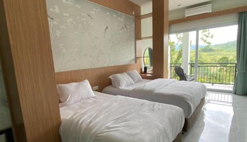 Deluxe Triple Room, Balcony, Mountain View