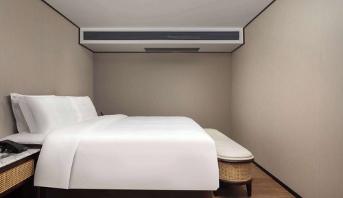 Family Suite, 1 King Bed, Non Smoking (Superior)