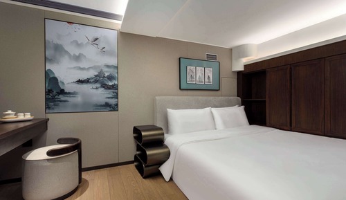 Deluxe Suite, 1 King Bed, Non Smoking